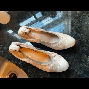 Chanel nude cap toe elastic heel